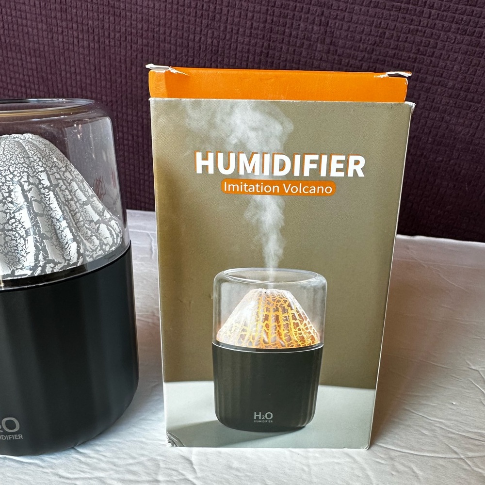 Mini Imitation Volcano Humidifier - Picture 2 of 6